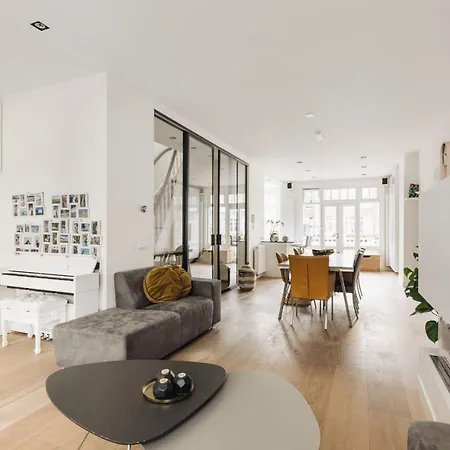 Beautiful And Elegant 4 Bedroom דירה אמסטרדם